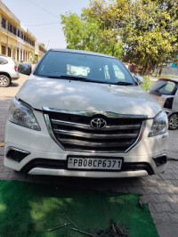 Toyota Innova Gx2.5 8s