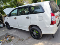 Toyota Innova Gx2.5 8s