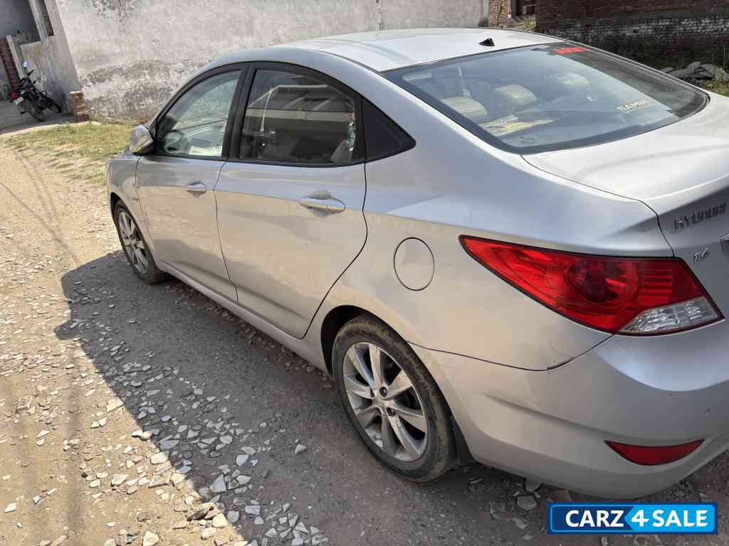 Hyundai Verna 1.6 SX VTVT Hyundai Verna 1.6 SX VTVT