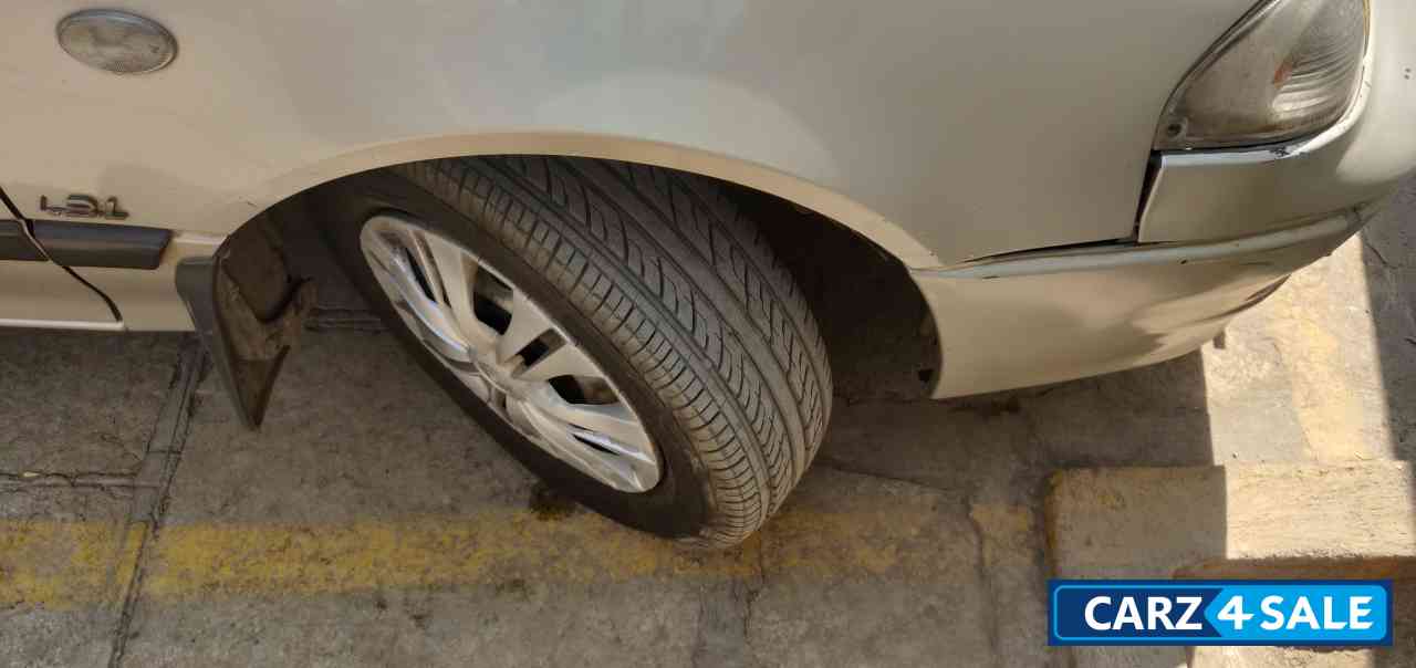 Maruti Suzuki Esteem