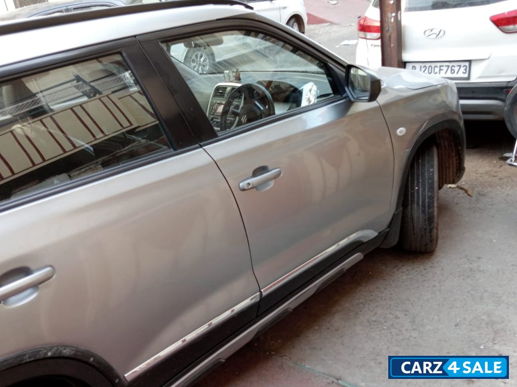 Maruti Suzuki Vitara Brezza VDI Maruti Suzuki Vitara Brezza VDI