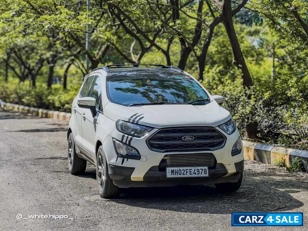 Diamond White With Black Roof Ford Ecosport Titanium S - Stage 2+