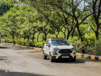 Diamond White With Black Roof Ford Ecosport Titanium S - Stage 2+