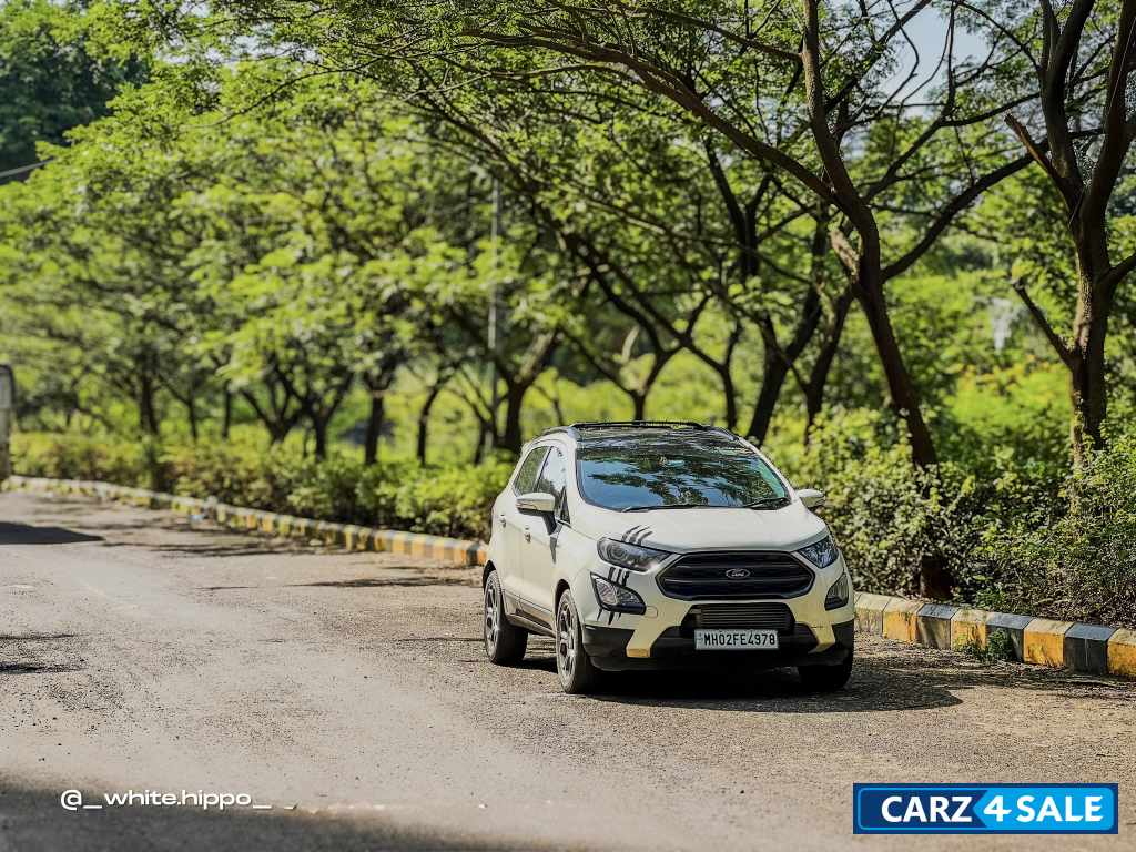 Diamond White With Black Roof Ford Ecosport Titanium S - Stage 2+