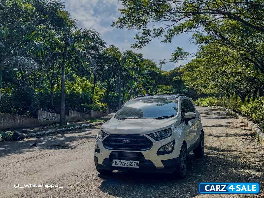 Diamond White With Black Roof Ford Ecosport Titanium S - Stage 2+