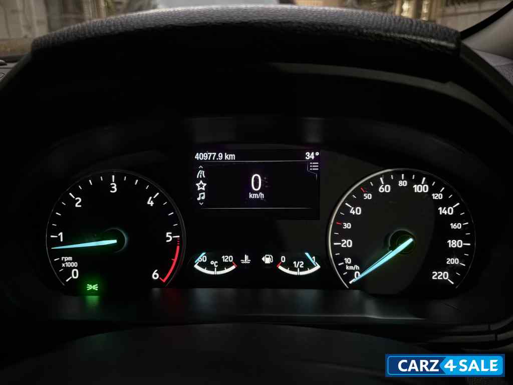 Diamond White With Black Roof Ford Ecosport Titanium S - Stage 2+