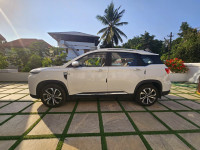 Candy White MG Hector Plus Savvy Pro 1.5 Turbo Petrol CVT 7 STR