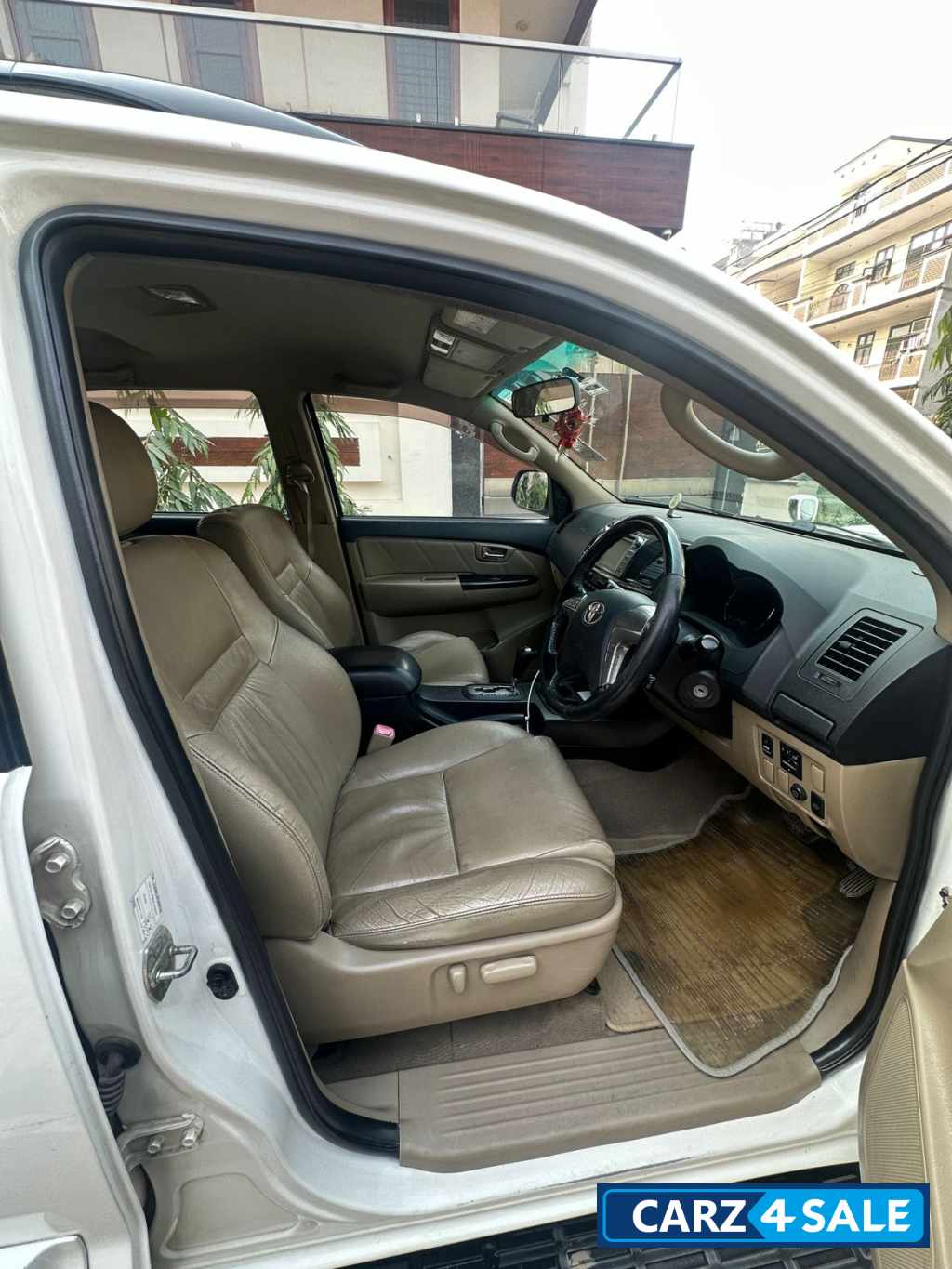 Toyota Fortuner 3.0 2wd at fe