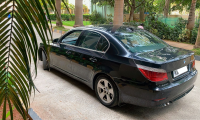 Black BMW 5-Series 520d