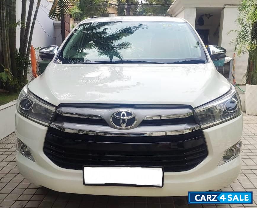 Toyota Innova Crystal ZX 2.8L