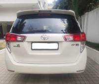 Toyota Innova Crystal ZX 2.8L