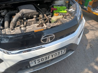 White Tata Nexon Xz plus