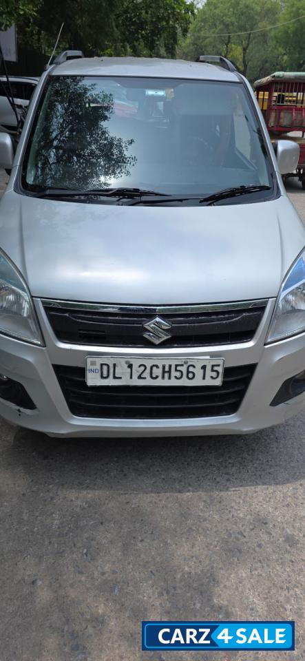 Silver Maruti Suzuki Wagon R Vxi