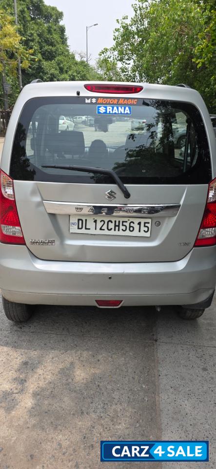 Silver Maruti Suzuki Wagon R Vxi