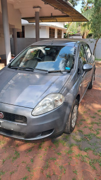 Grey Fiat Punto Active