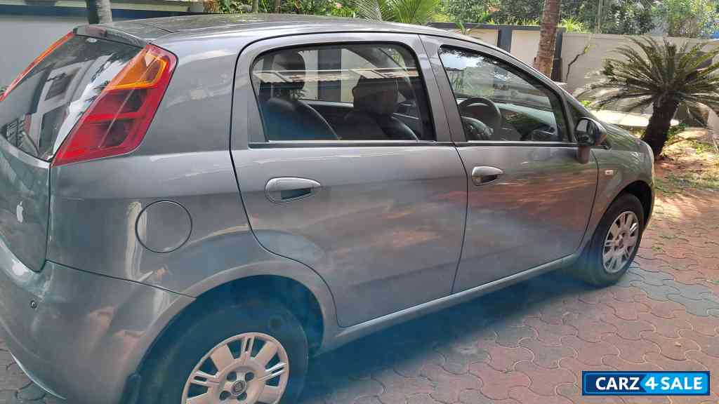 Grey Fiat Punto Active