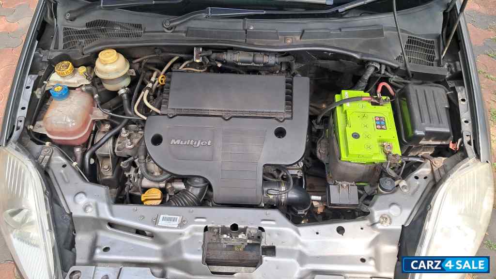 Grey Fiat Punto Active