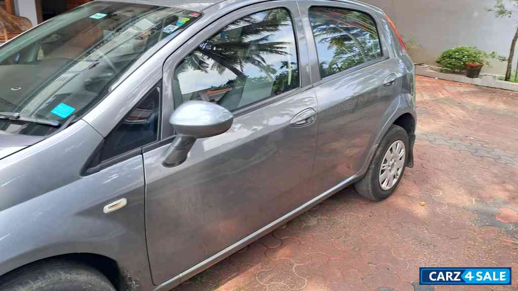 Grey Fiat Punto Active