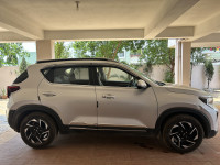Silver Kia Sonet Htx 1 ltr turbo imt