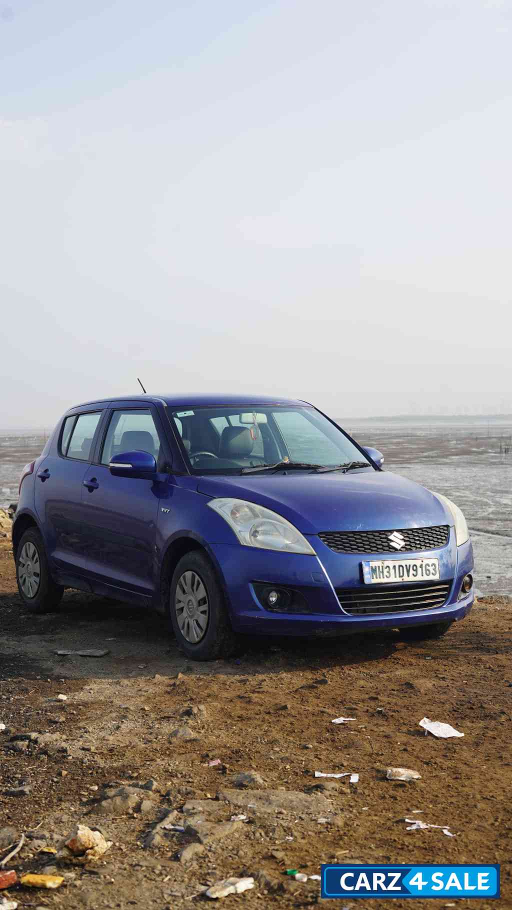 Blue Maruti Suzuki Swift VXI