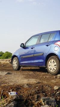 Blue Maruti Suzuki Swift VXI