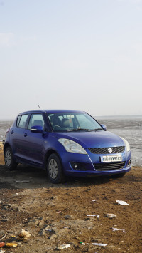 Blue Maruti Suzuki Swift VXI