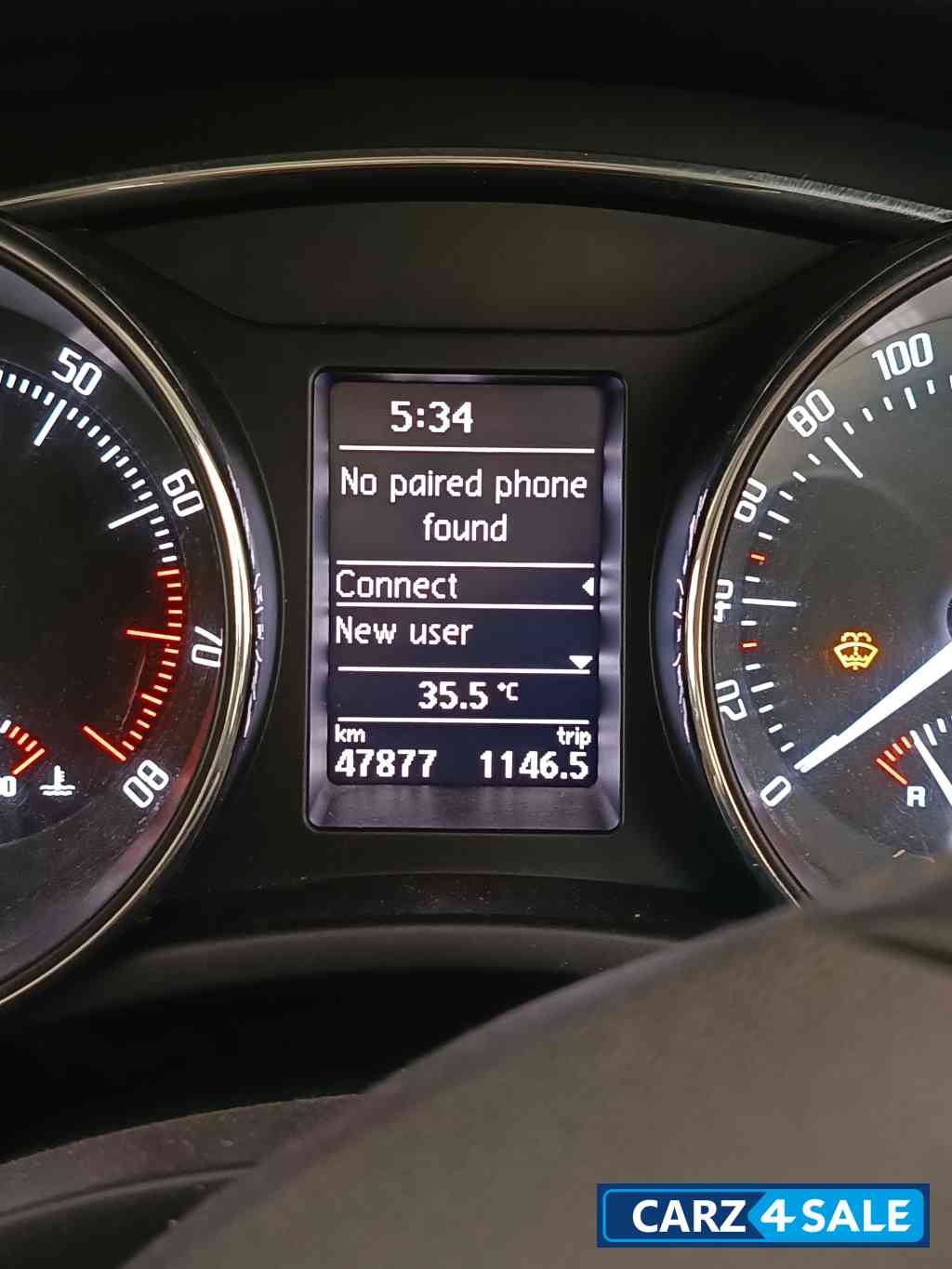 Candy White Skoda Superb Elegance 1.8 TSI MT