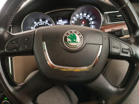 Candy White Skoda Superb Elegance 1.8 TSI MT