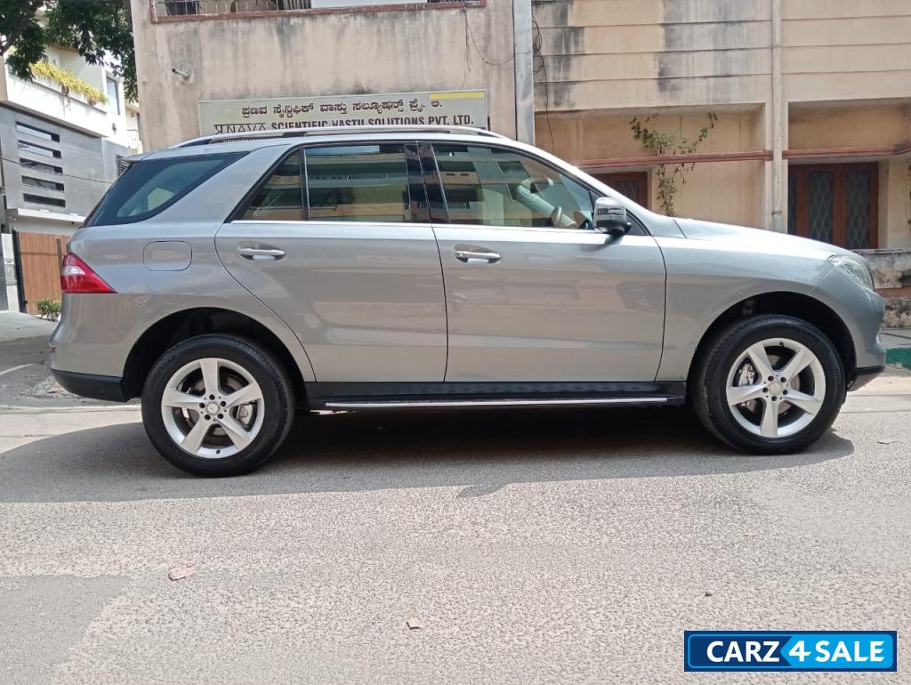 Mercedes-Benz ML-Class ML350