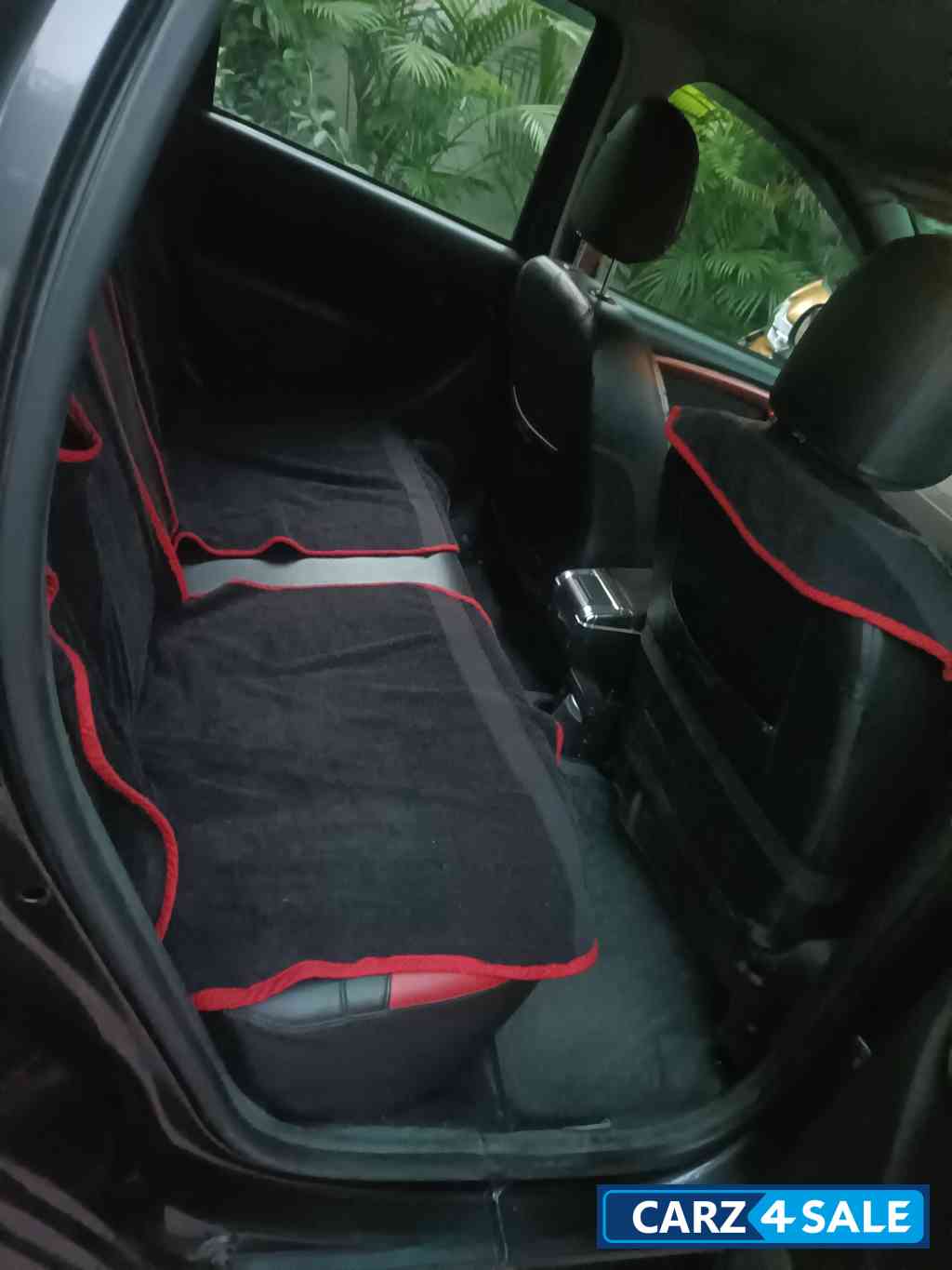 Slate Grey Renault Duster 85 PS RXS dci Diesel