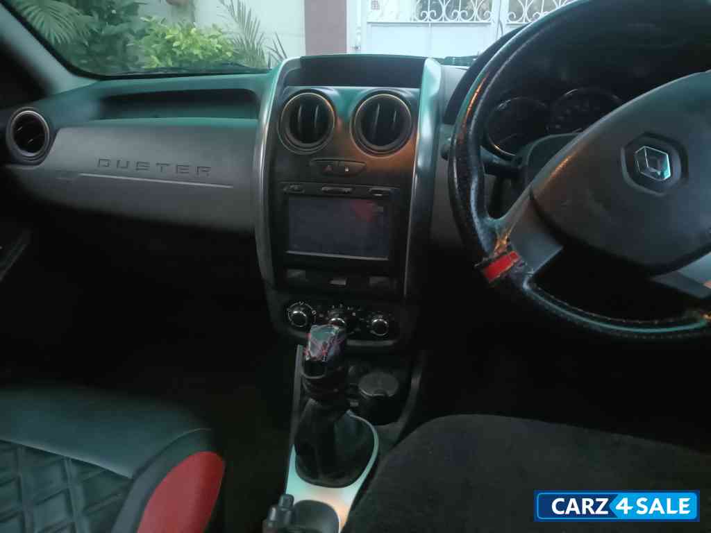 Slate Grey Renault Duster 85 PS RXS dci Diesel