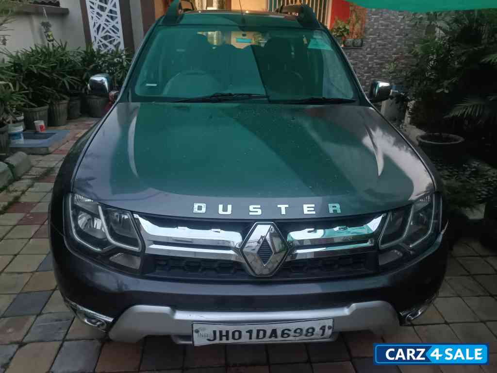 Slate Grey Renault Duster 85 PS RXS dci Diesel