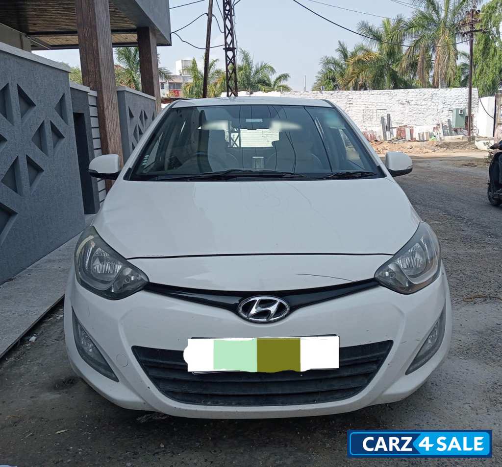 White Hyundai i20 1.4 crdi sportz diesel