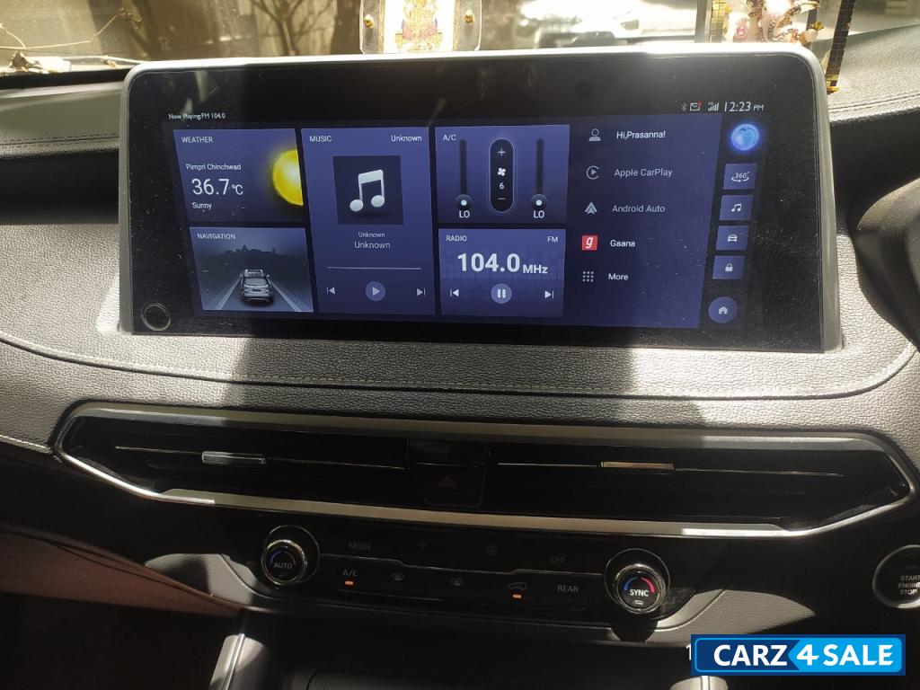 MG Gloster Black Storm 4x4 automatic