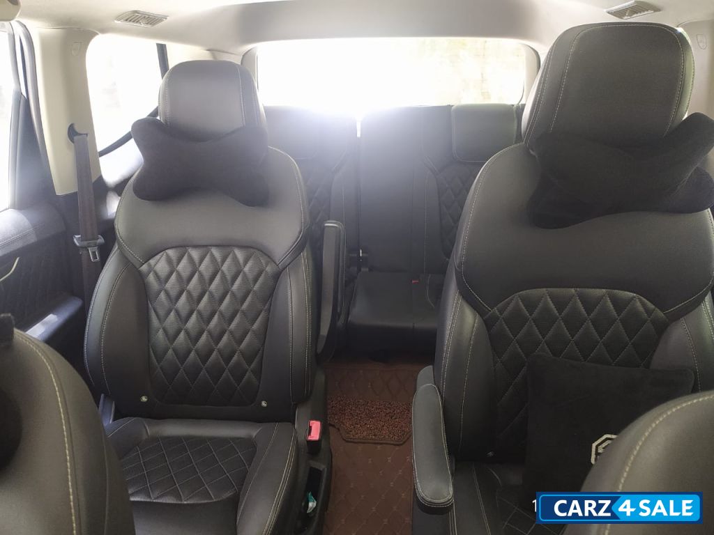 MG Gloster Black Storm 4x4 automatic