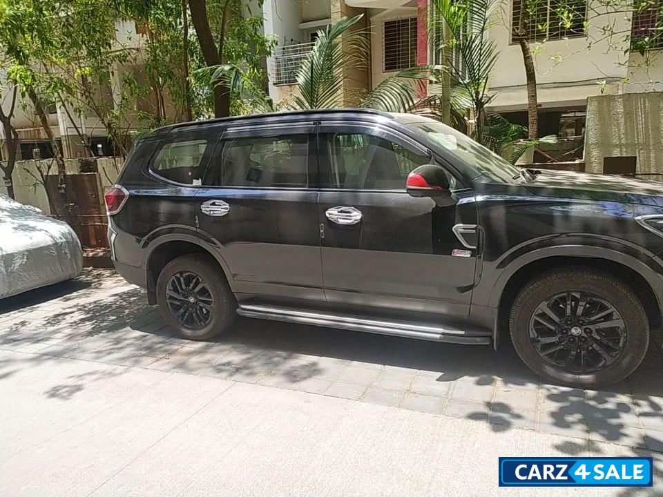 MG Gloster Black Storm 4x4 automatic