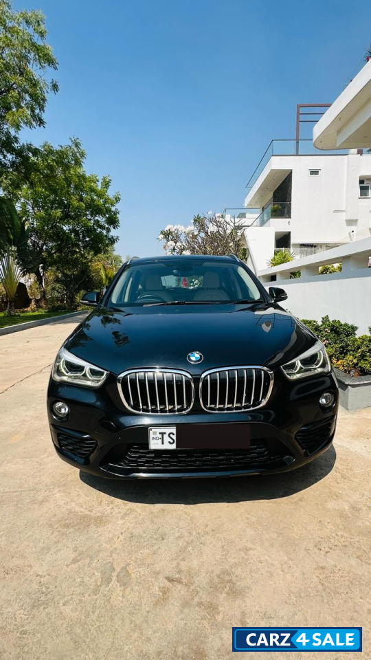 Black BMW X1 BSIV