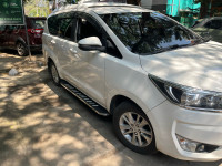 Pearlwhite Toyota Innova CRYSTA