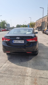 Black Hyundai Elantra VTVT