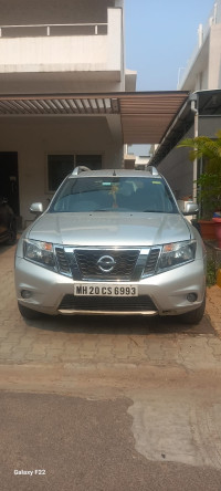 Silver Nissan Terrano