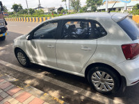 Candy White Volkswagen Polo Comfortline