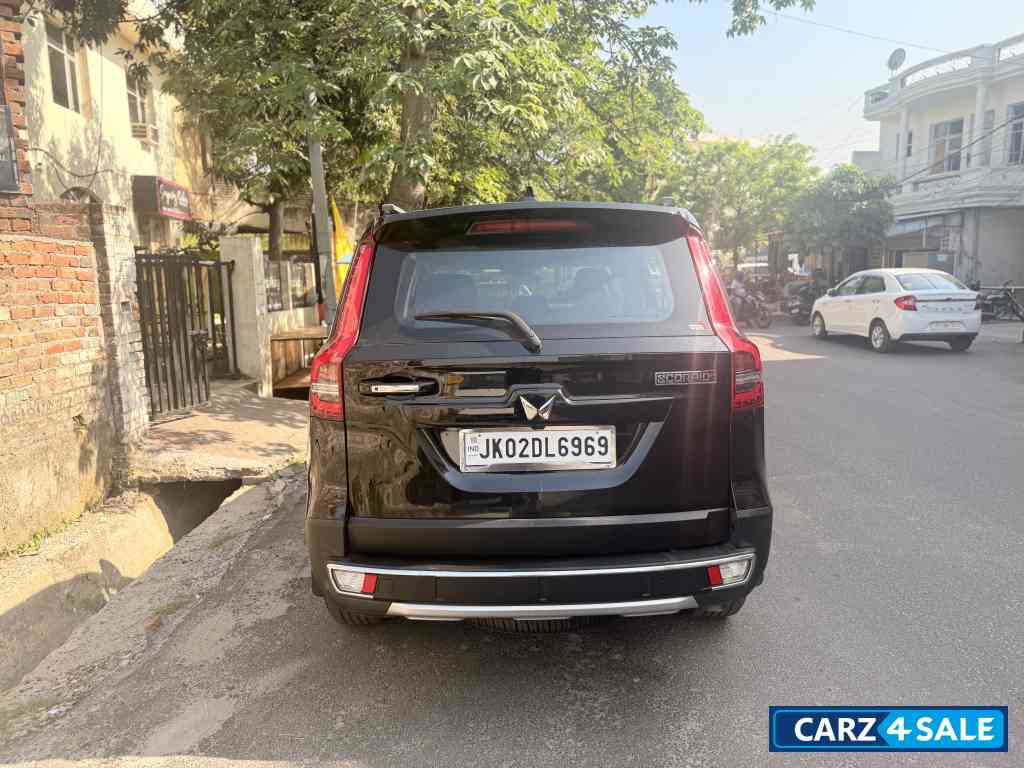 Mahindra Scorpio Z8 L Diesel At 2WD 7 Seater