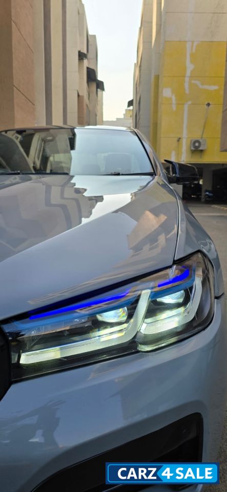 Nano Grey BMW 5-Series 520D