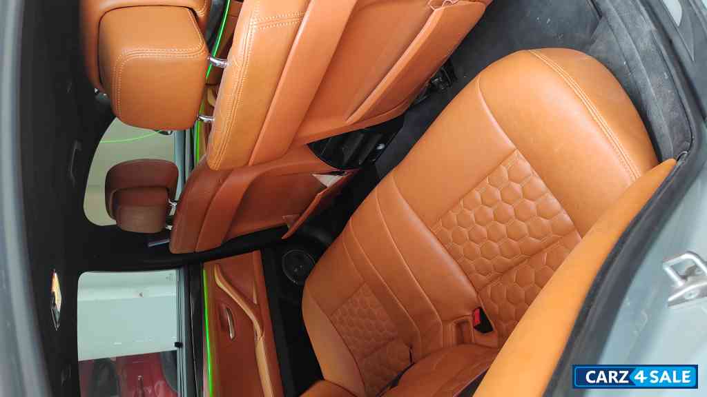 Nano Grey BMW 5-Series 520D