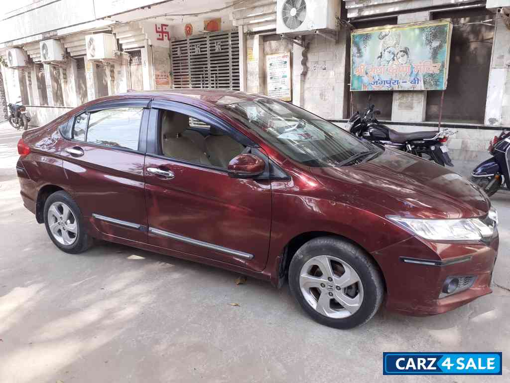 Honda City V tech