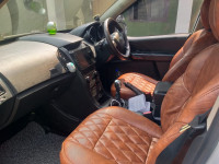 White Mahindra XUV 500 W5 Diesel