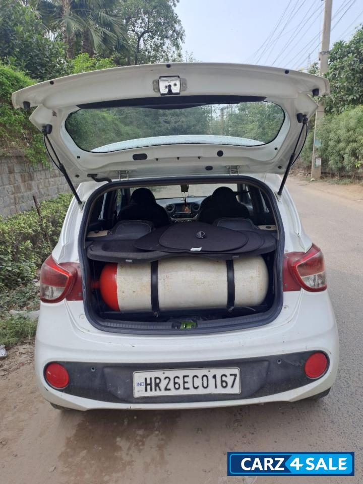 Hyundai i10 grand i10