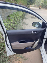 Hyundai i10 grand i10