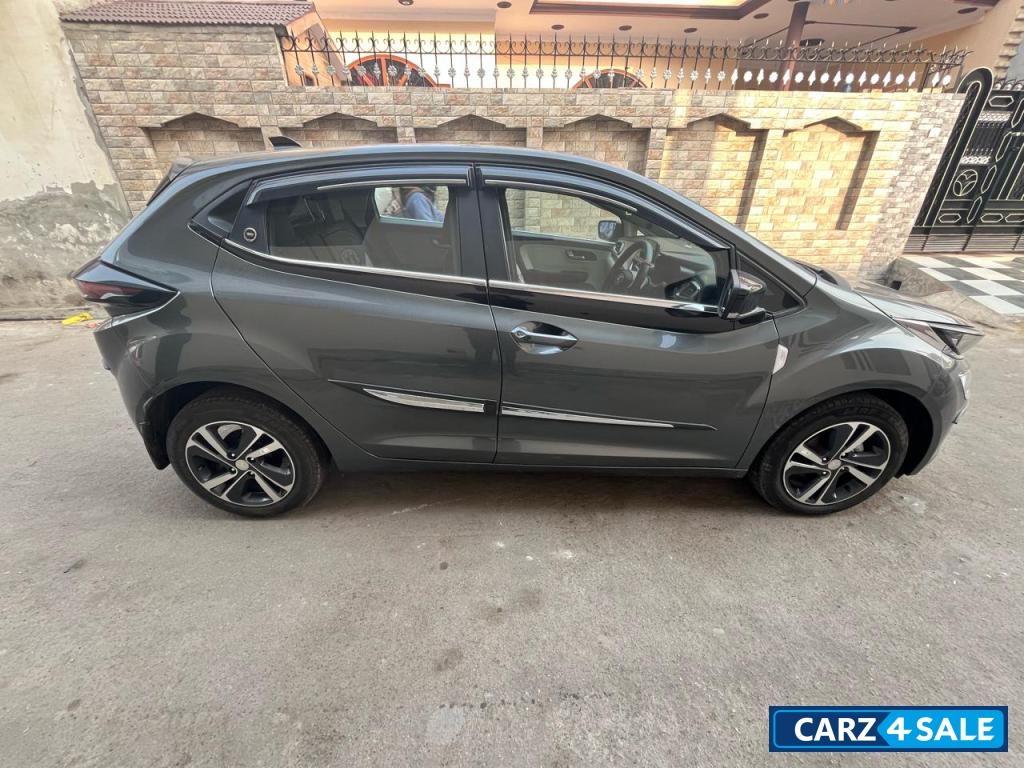 Grey Tata Altroz XZ+S  1.5RTQ BS6PH2