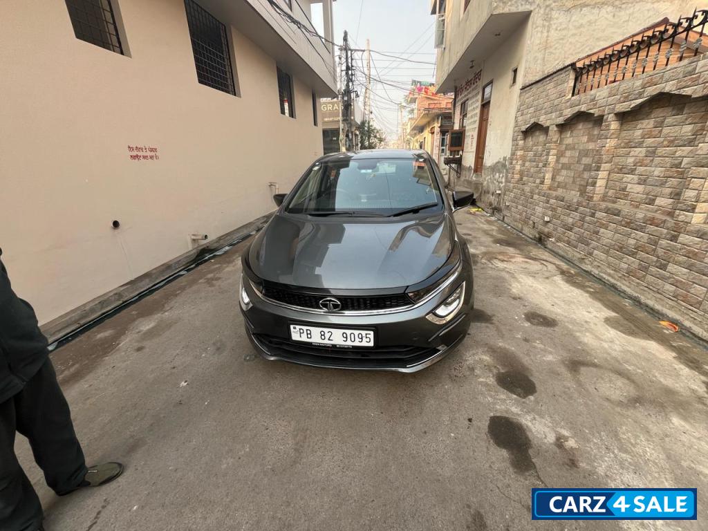 Grey Tata Altroz XZ+S 1.5RTQ BS6PH2 Grey Tata Altroz XZ+S 1.5RTQ BS6PH2